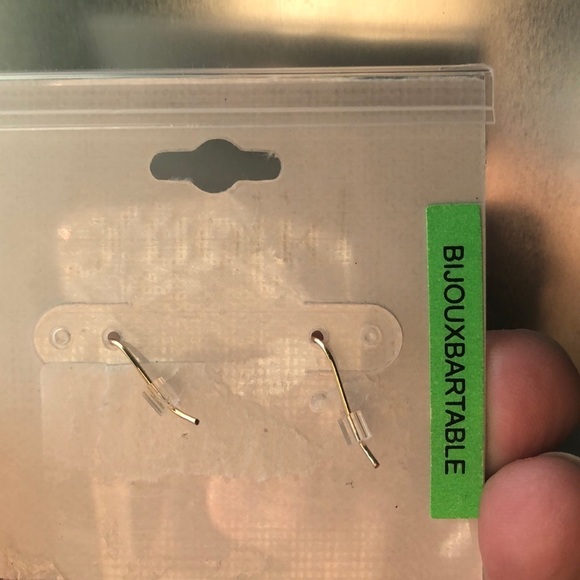 Bijoux Bar Earrings NWT - Picture 2 of 2